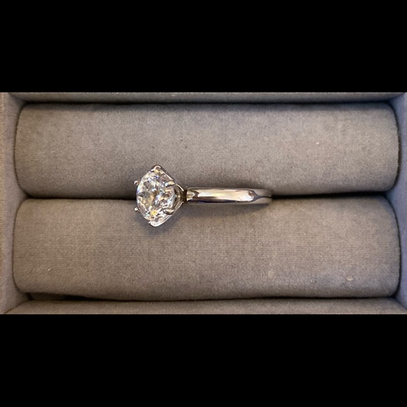 QVC RING - Picture 2 of 2